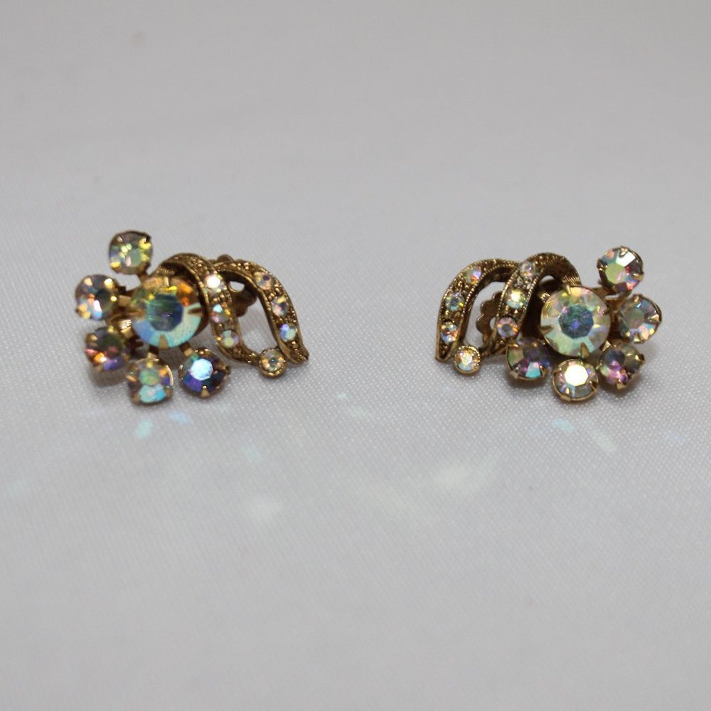 Vintage SELRO Selini Opalescent Clip Earrings